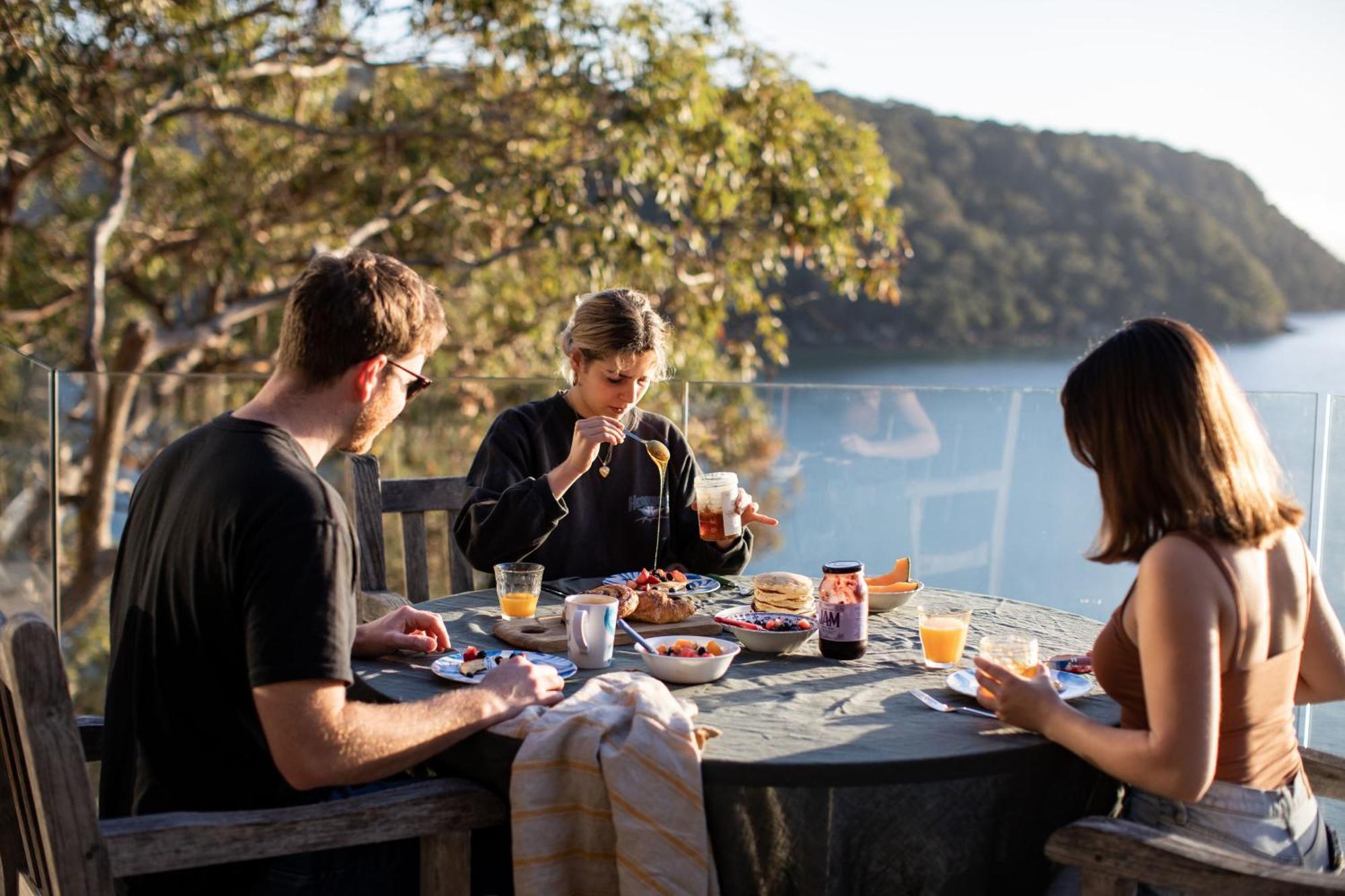 Cape Mackerel Cabin With Magic Palm Beach & Pittwater Views Villa Great Mackerel Beach Dış mekan fotoğraf